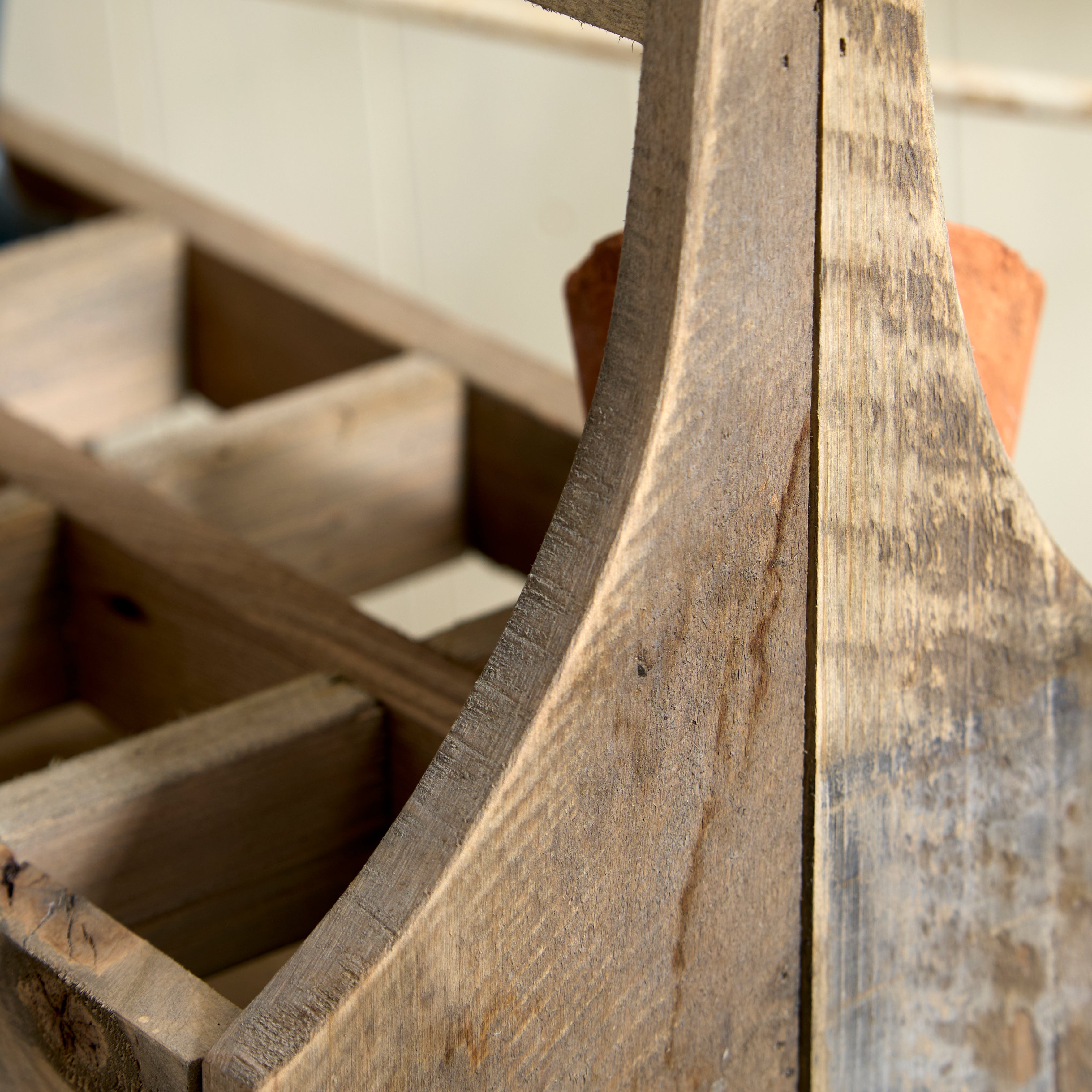 Solid Wood Eight Bottle Holder – Vintage Country Style