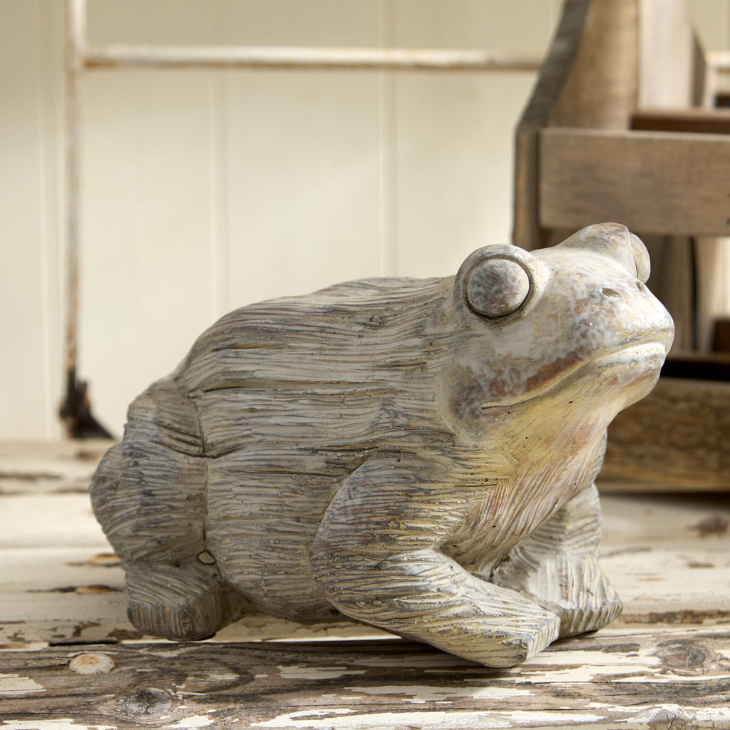 Concrete Frog Garden Ornament – Serene Stone Effect Design