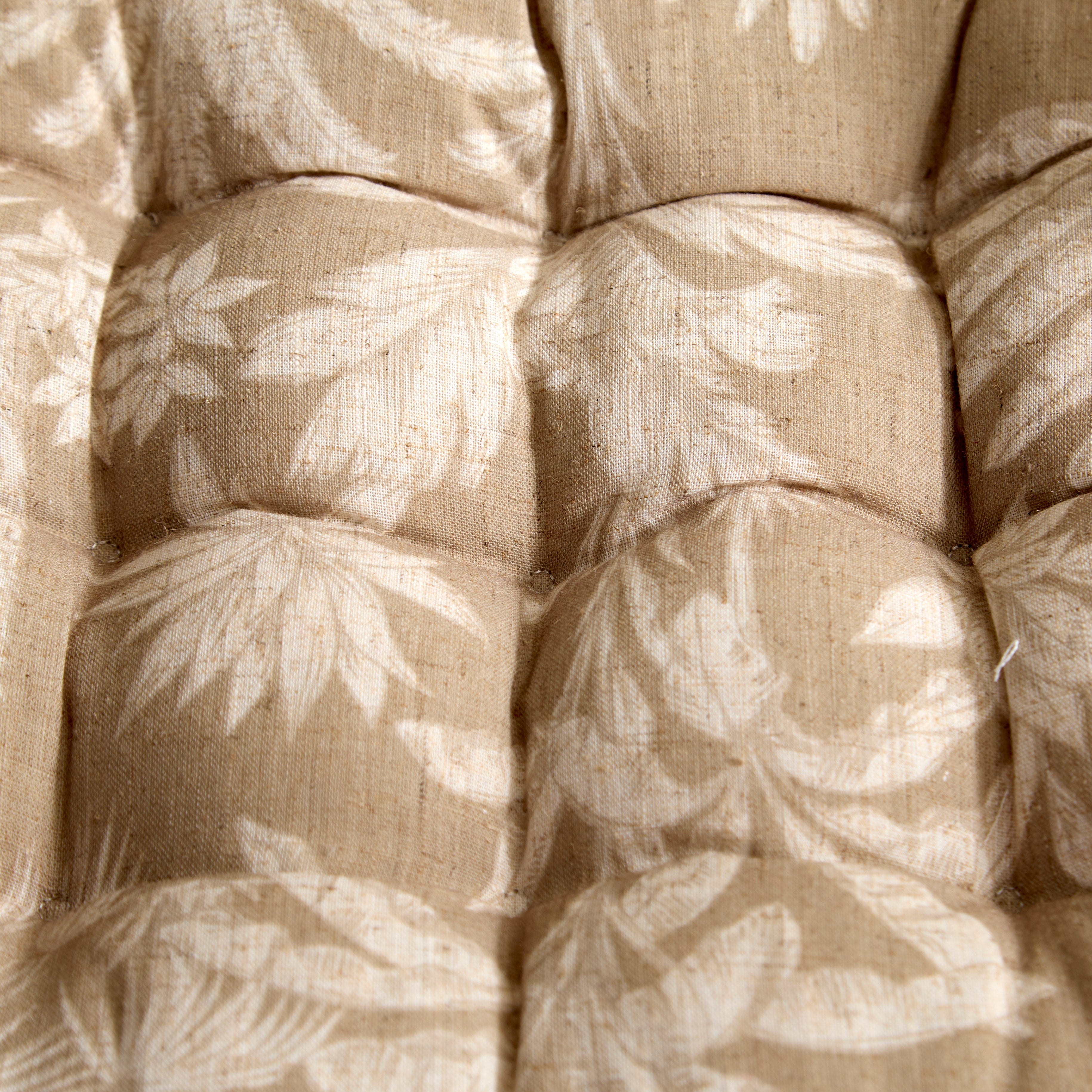 Palm & Botanical Print Outdoor Seat Cushion with Ties – Taupe Jungle Print