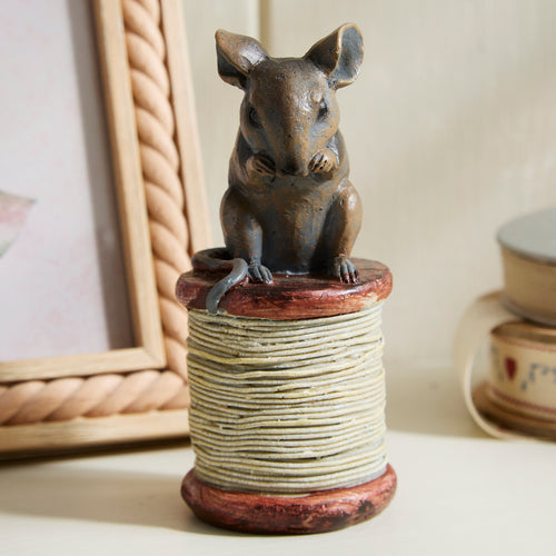 Charming Polyresin Mouse on Spool Ornament – Rustic Home Decor